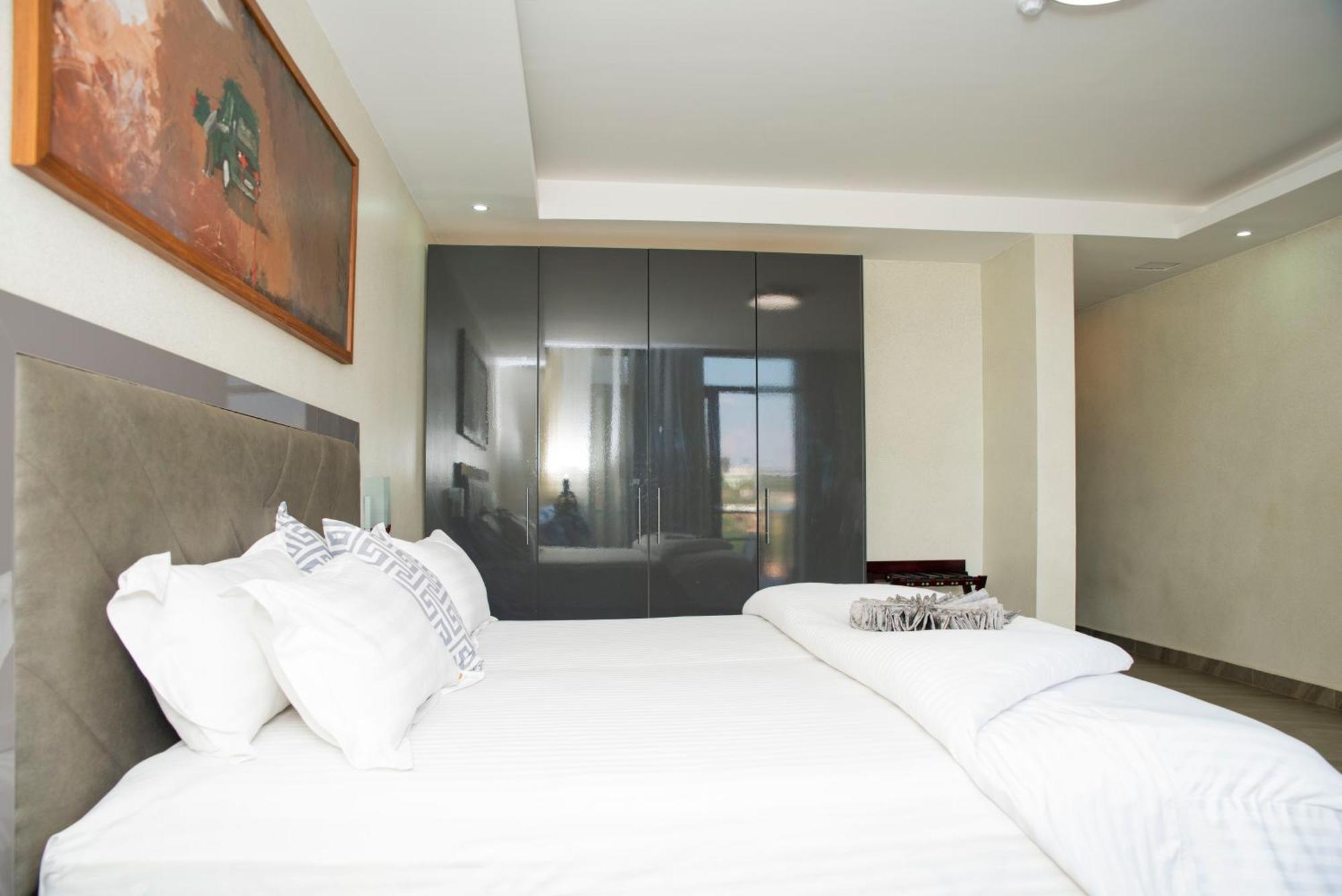 Grazia Apartment Hotel キガリ エクステリア 写真